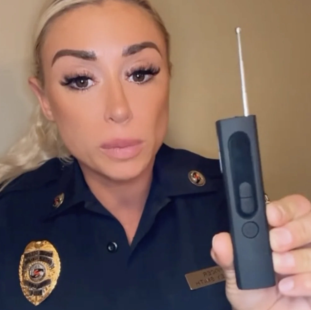 KRYVEXA™ Hidden Camera Detector